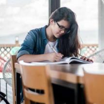 负担过重:估算公立大学的FAFSA验证费用