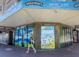 拥有本杰瑞冰淇淋店的曼利海滨零售网站以1570万美元的价格拍卖