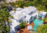 马拉加在西班牙太阳海岸的价值730万美元的现代别墅中与迈阿密相遇