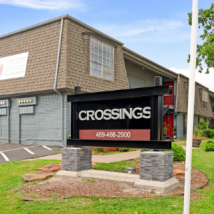 Garland的Crossings公寓是由一位投资者购买的