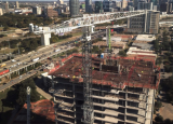 达拉斯设计区高层建筑施工达到顶峰