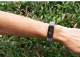 Fitbit Luxe健身追踪器评测