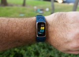 Fitbit Charge 5智能手表评测