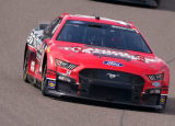 ChaseBriscoe在凤凰城赛道获得了他的第一个NASCAR杯系列赛冠军