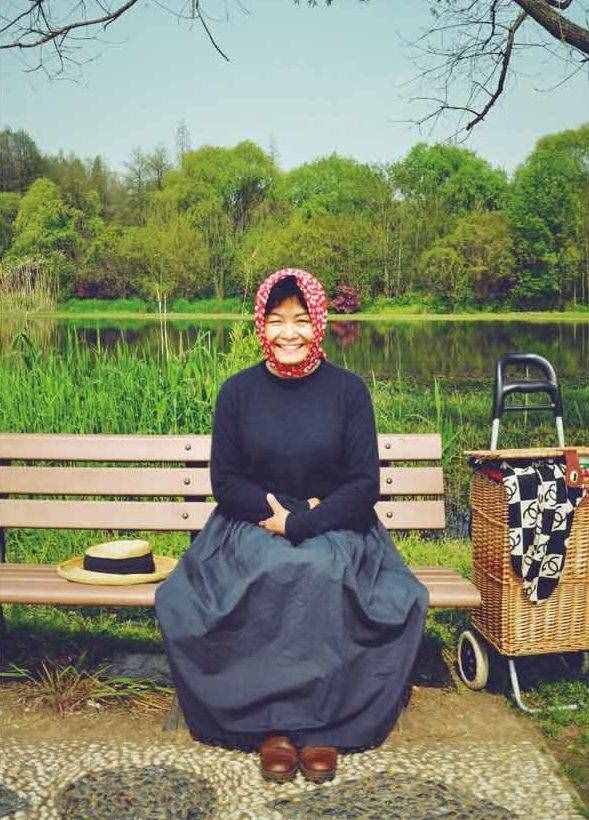 人物｜中国版“塔莎奶奶”：玩自拍击退肿瘤，58岁办影展，把日子过成一首诗