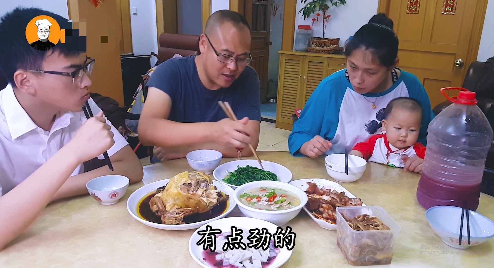 葡萄酒不用买！老刘教你在家做，步骤简答详细，放一年都不会坏