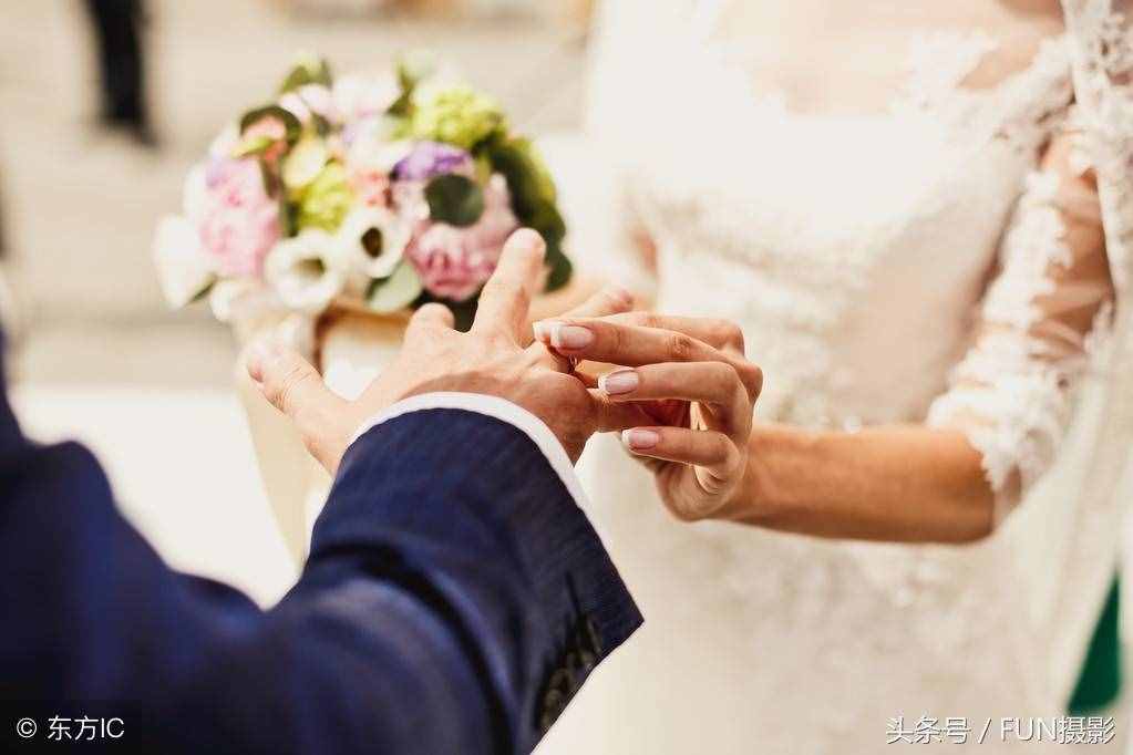 摄影进阶教程：婚礼跟拍摄影七个必备技巧，助你走向商业婚拍之路