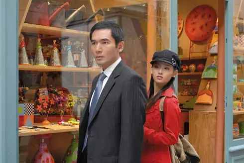 11年后的费云帆和汪紫菱，终于不像父女，但张嘉倪这发际线好可怕