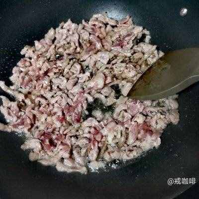 在家不知道吃什么，吃莲藕炒肉丝就对了