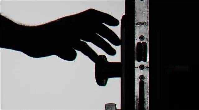@所有人 高层建筑发生火灾如何逃生？
