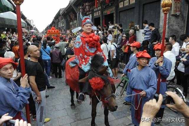 “走马观花”成语故事