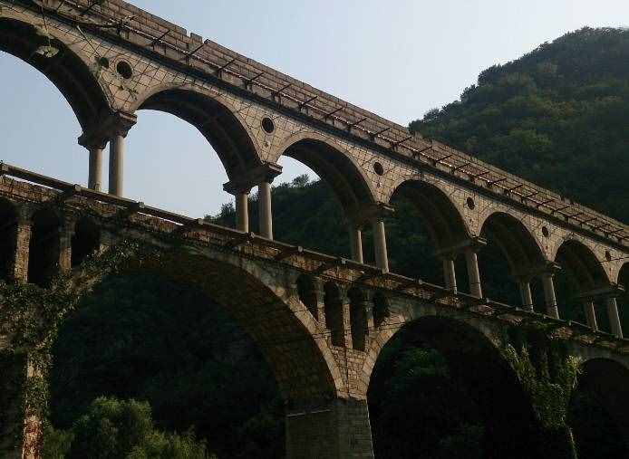 北京避暑遛娃好去处，气温比市区低3－5℃，适合玩水捞鱼野炊