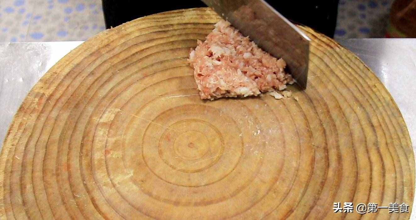干煸四季豆，焯水还是过油？用对了方法，四季豆鲜嫩又美味