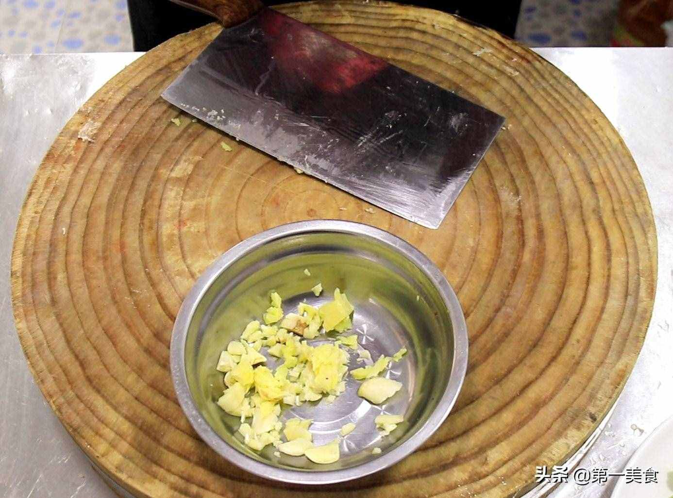 干煸四季豆，焯水还是过油？用对了方法，四季豆鲜嫩又美味