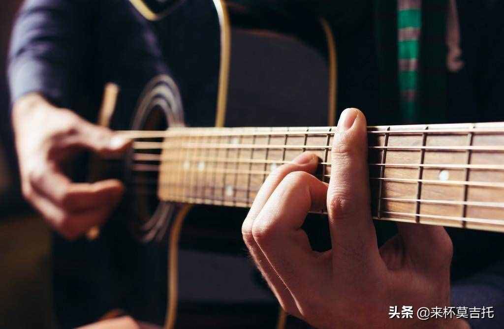 初学者入门十款高性价比吉他推荐，附上超全购琴攻略「新手必看」