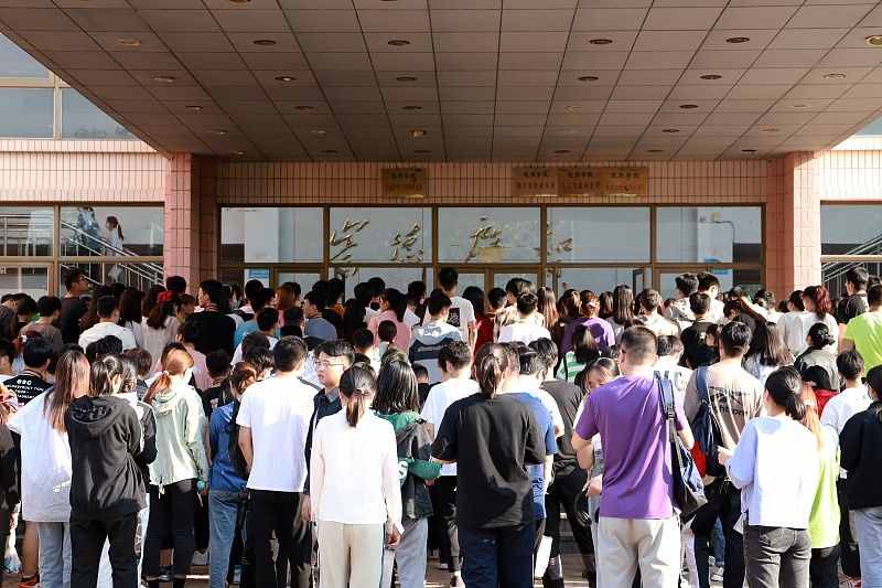 四六级分数公布，考425分算不算合格？毕业学姐：建议再考一次