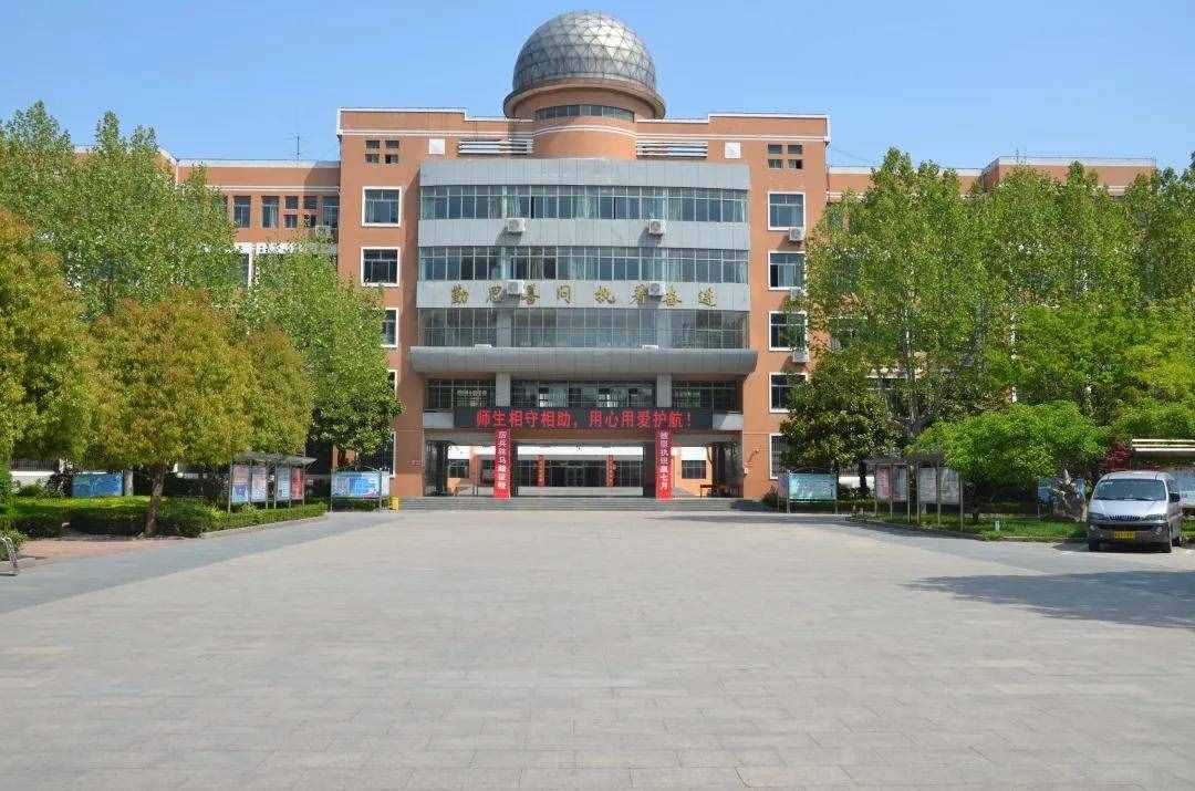 学生佳作｜今朝唯我少年郎----读《沁园春·长沙》有感