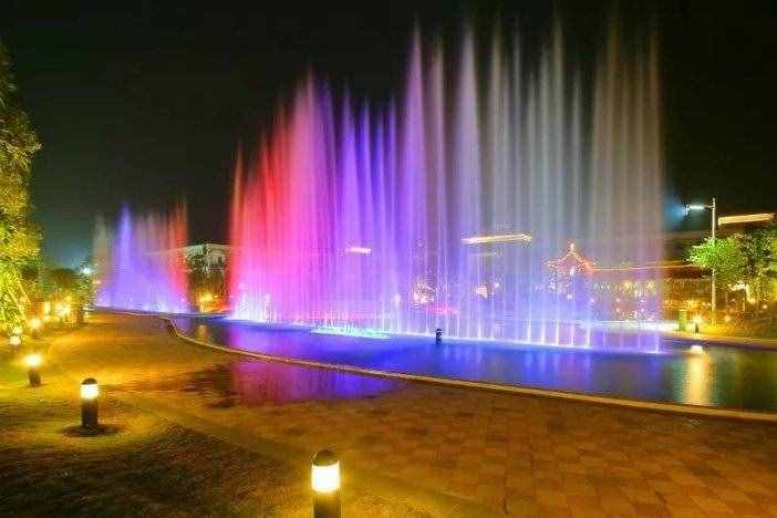 三水芦苞温泉度假村！豪华双人房含自助早餐+无限次温泉+自助晚餐