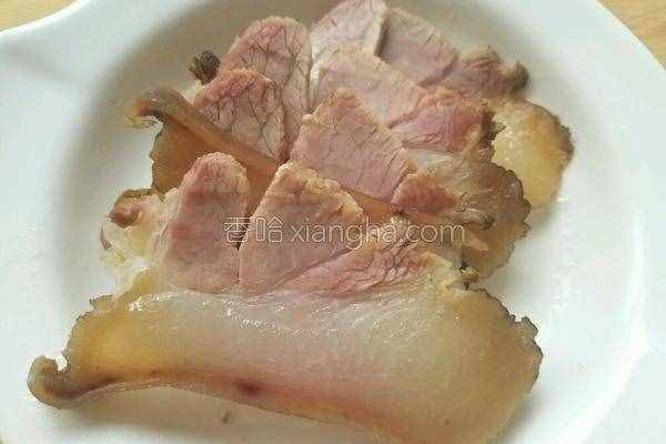 腊肉别再蒸着吃，4款家常做法简单又美味，好吃的不要不要的！