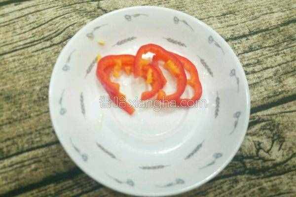 腊肉别再蒸着吃，4款家常做法简单又美味，好吃的不要不要的！