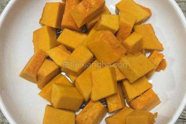 腊肉别再蒸着吃，4款家常做法简单又美味，好吃的不要不要的！