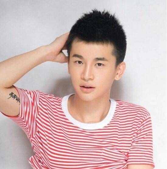 男生六种常见发型参考，有人说喜欢最后一款