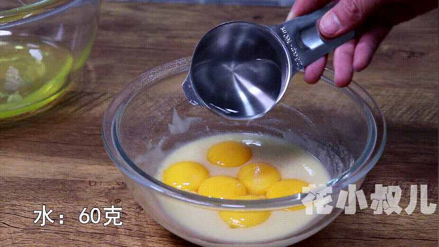 戚风蛋糕不塌陷、不湿黏的做法，教你准确掌握烤箱温度