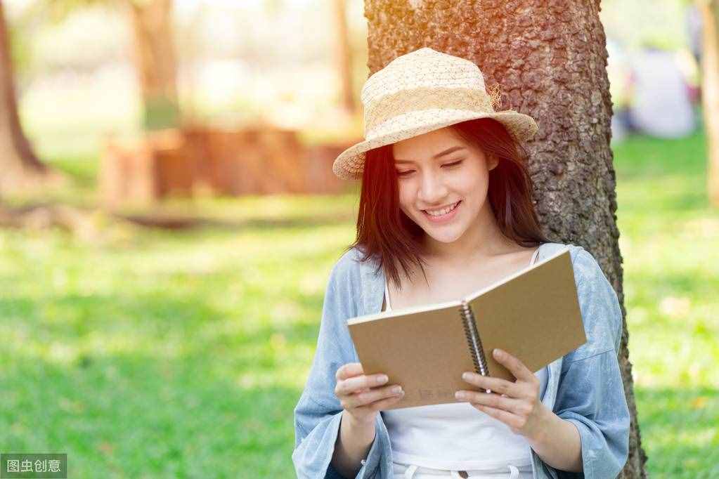 读了300本书之后，我才明白读书的5个好处，拥有2个受益一生