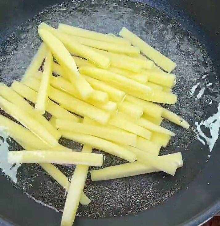 教你怎么炸薯条才会又香又脆