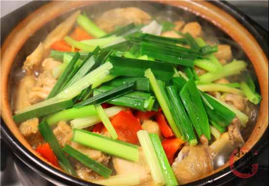 炖鸡肉最忌直接焯水，教你正确做法，鸡肉鲜香嫩滑无腥味，超下饭