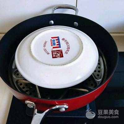 蛤蜊炖蛋的做法