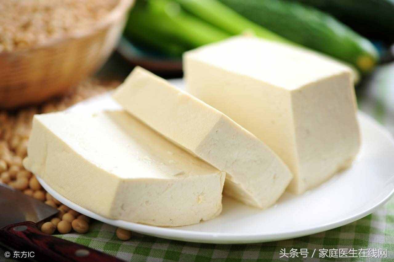 豆腐嫩滑又营养，偶尔吃点豆腐，身体会有这4个改善