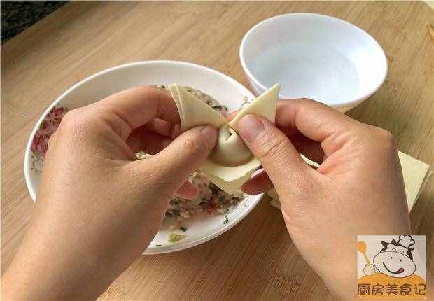 1分钟，教你四川抄手的正确包法，好看还煮不破，步骤讲解更详细