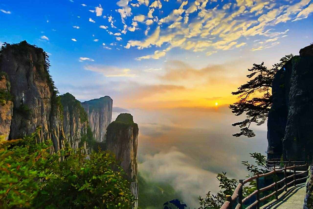 恩施旅游攻略，恩施哪些景点必去，恩施一般玩几天比较好？