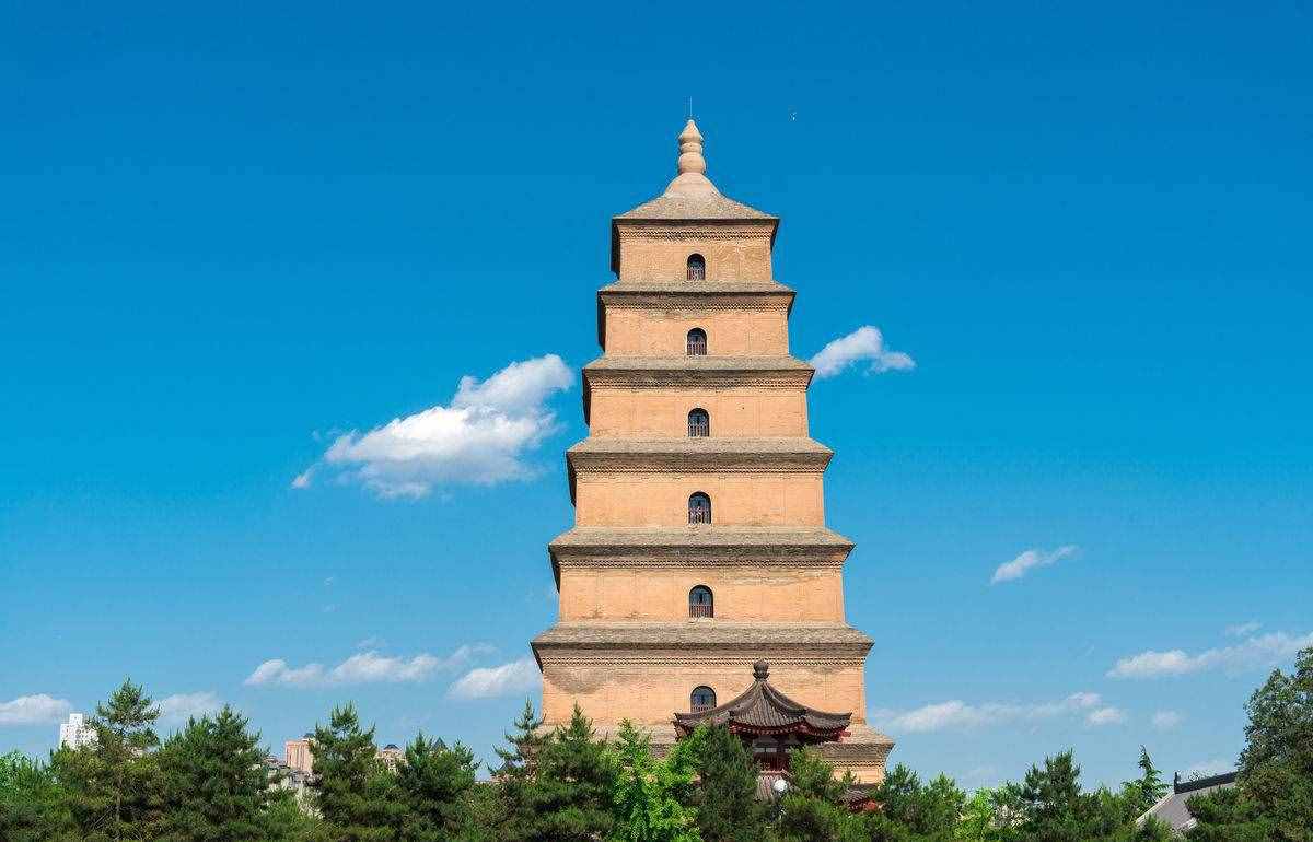 唐诗闲读：“春风得意马蹄疾，一日看尽长安花”