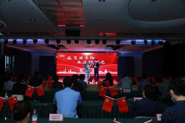 “我住在黄兴路上，与新中国同一年生……”上海居民自编自演沉浸式党课