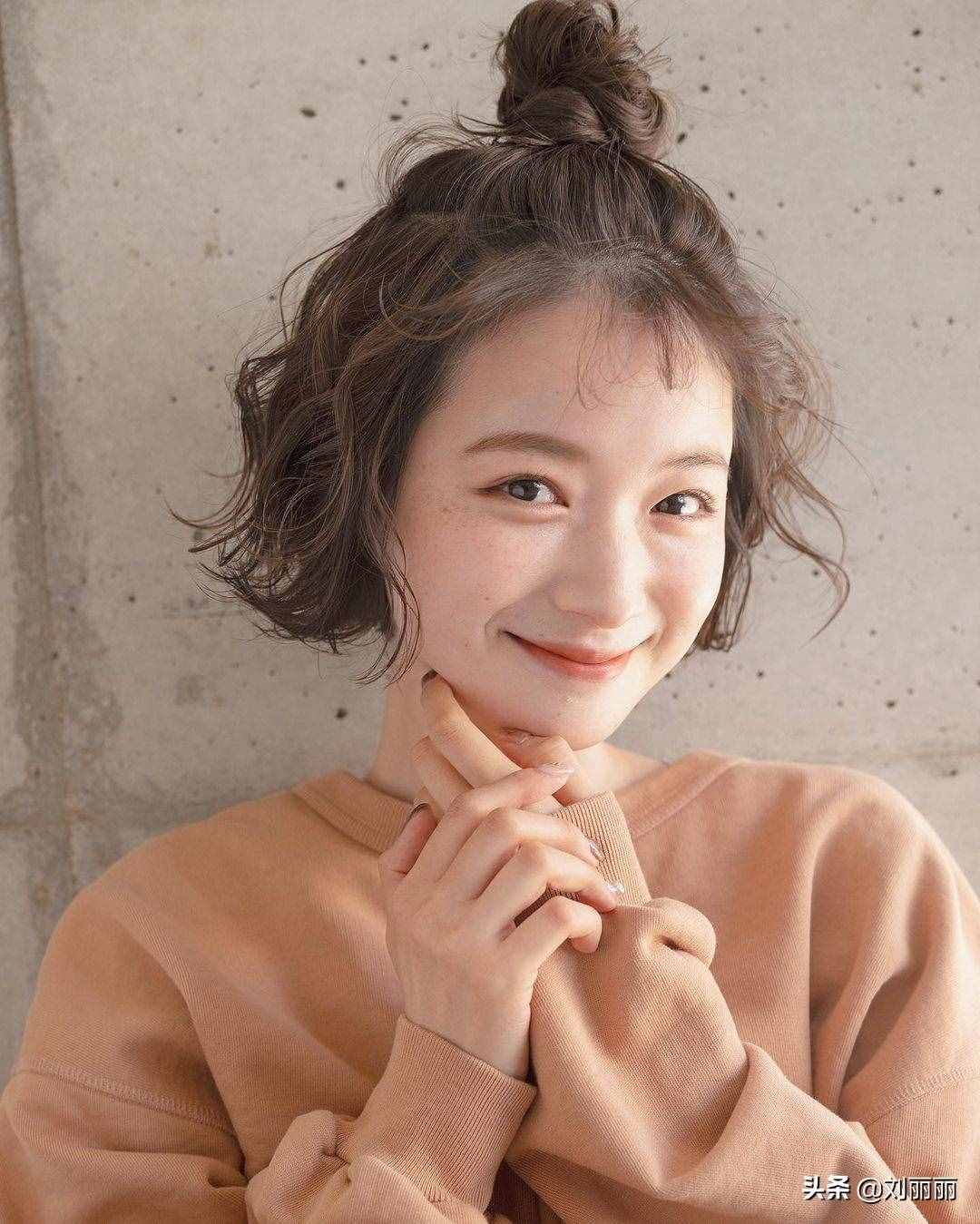 女发不能乱剪，16款时尚发型送给大家，好看瘦脸不显老