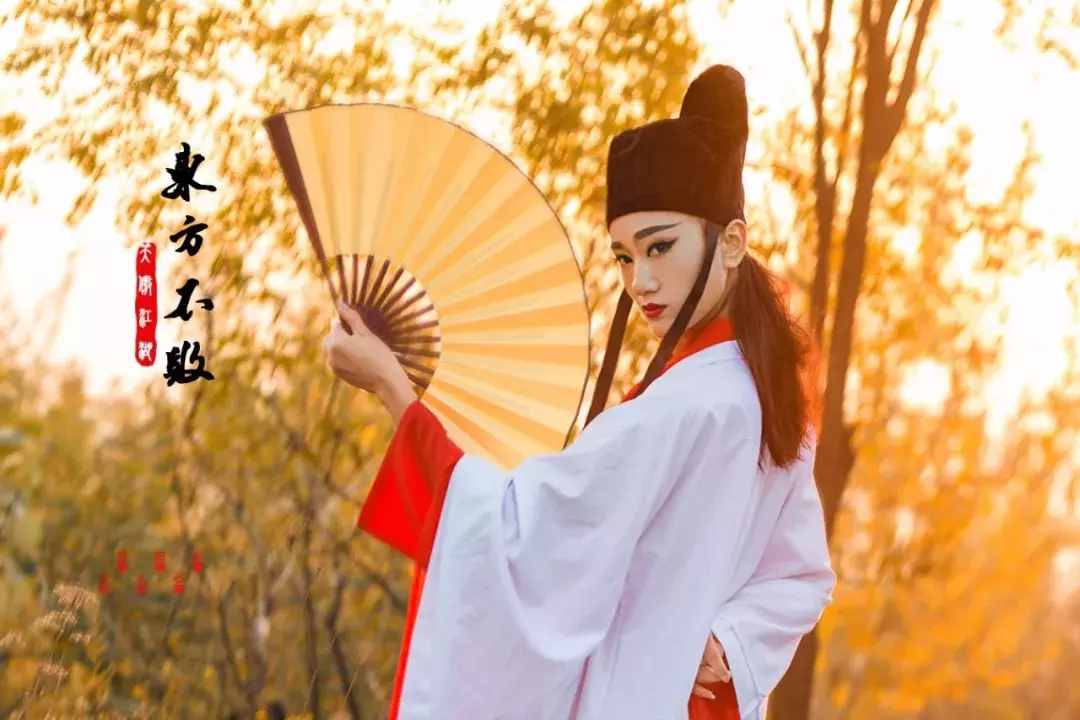 什么时候去额济纳景色最好？怎么去？额济纳最全攻略送给你