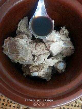 养颜瘦身~~白萝卜炖排骨汤的做法步骤:6