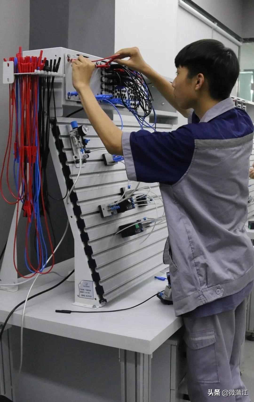 @蒲江人，您有一封公益募捐倡议书，请查收