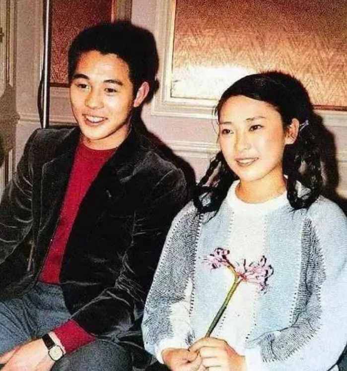 外媒称李连杰因病去世！病因及灵堂现场照曝光？女儿晒近况疑否认