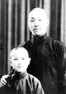 常宝霆、王佩元合说的相声《挖宝》
