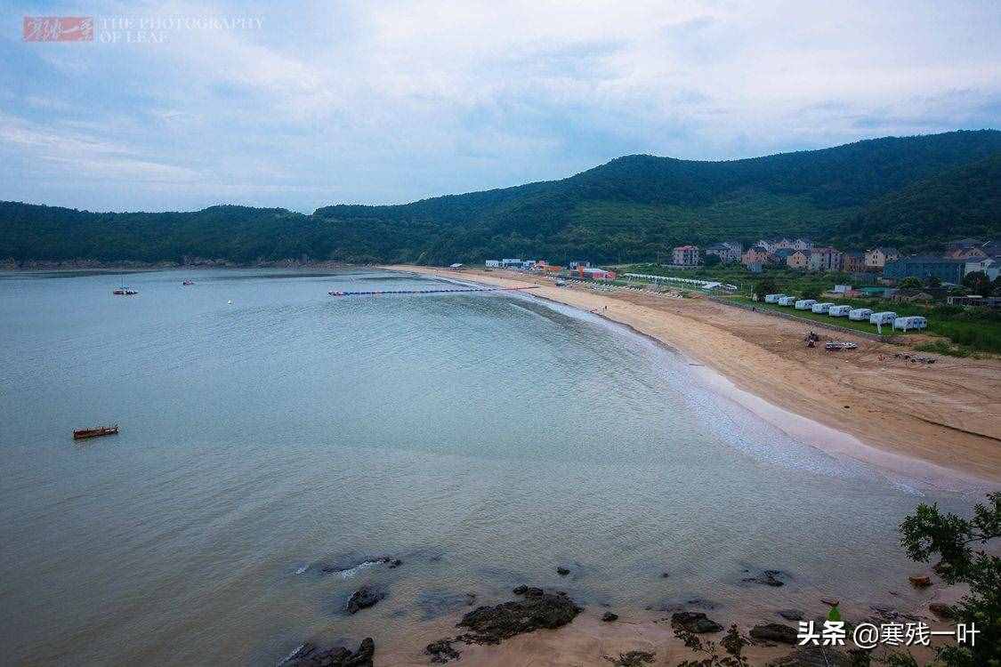 五一假期，去这7个景点有山有水有节目，汇集了海边旅游的精华
