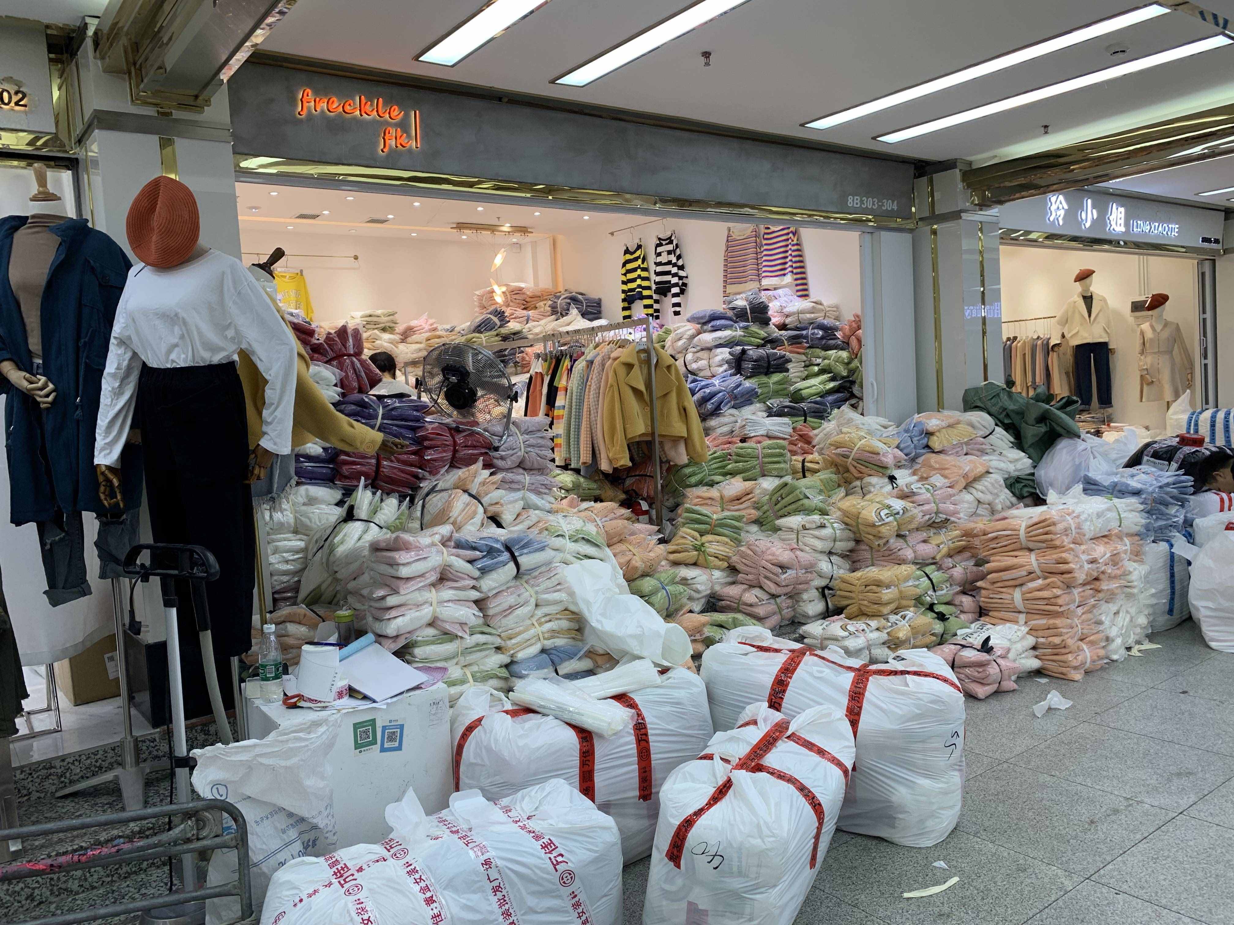 为何这里服装价格能做到这么低？广州沙河批发市场大揭秘