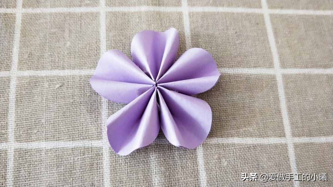 折纸教程：5步完成的可爱小花，简单漂亮又清新