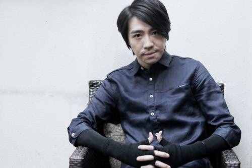 俞灏明从歌手到演员华丽转变？一场意外“成就”了他还是毁了他？