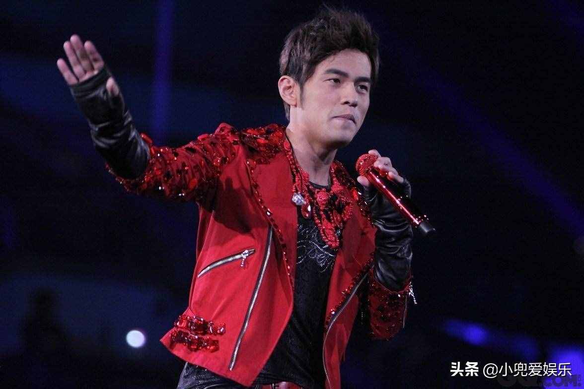开学季：各大高校迎新横幅，明言明语上榜，最拉风的还是他们