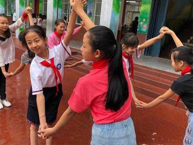 平桥区三小舞蹈校本课程五年级总结