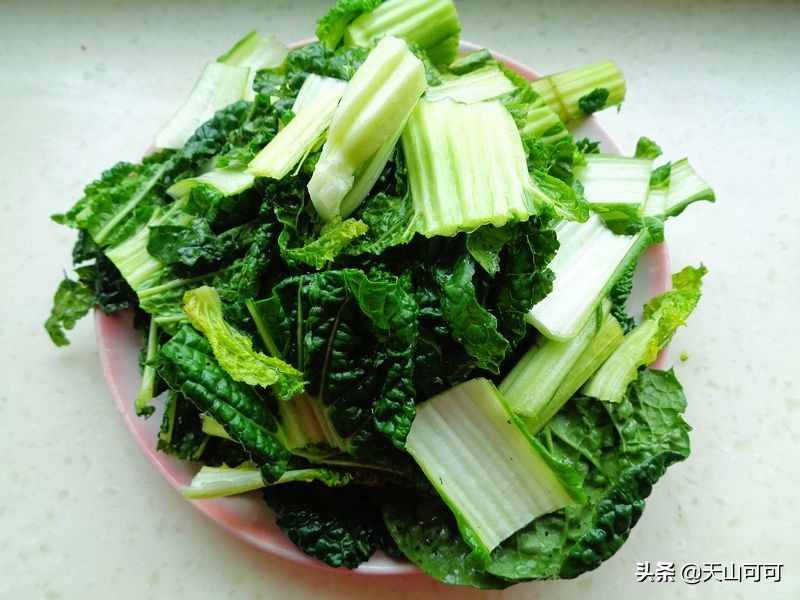 春天腊肉怎么做好吃？炒还是煮，看我做的，香味不减一锅都不够吃