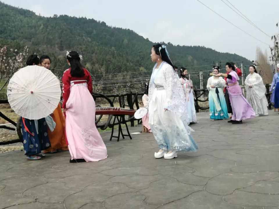 上溪桃花诗会随笔：没有前途的唐伯虎，照样留不住明媒正娶的妻子
